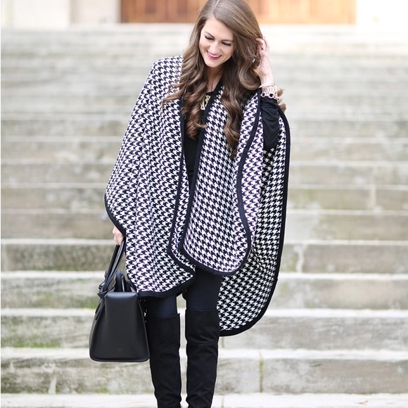 V. Fraas Houndstooth print Cape Shawl Poncho Cover O/S 100% Acrylic - Picture 5 of 16
